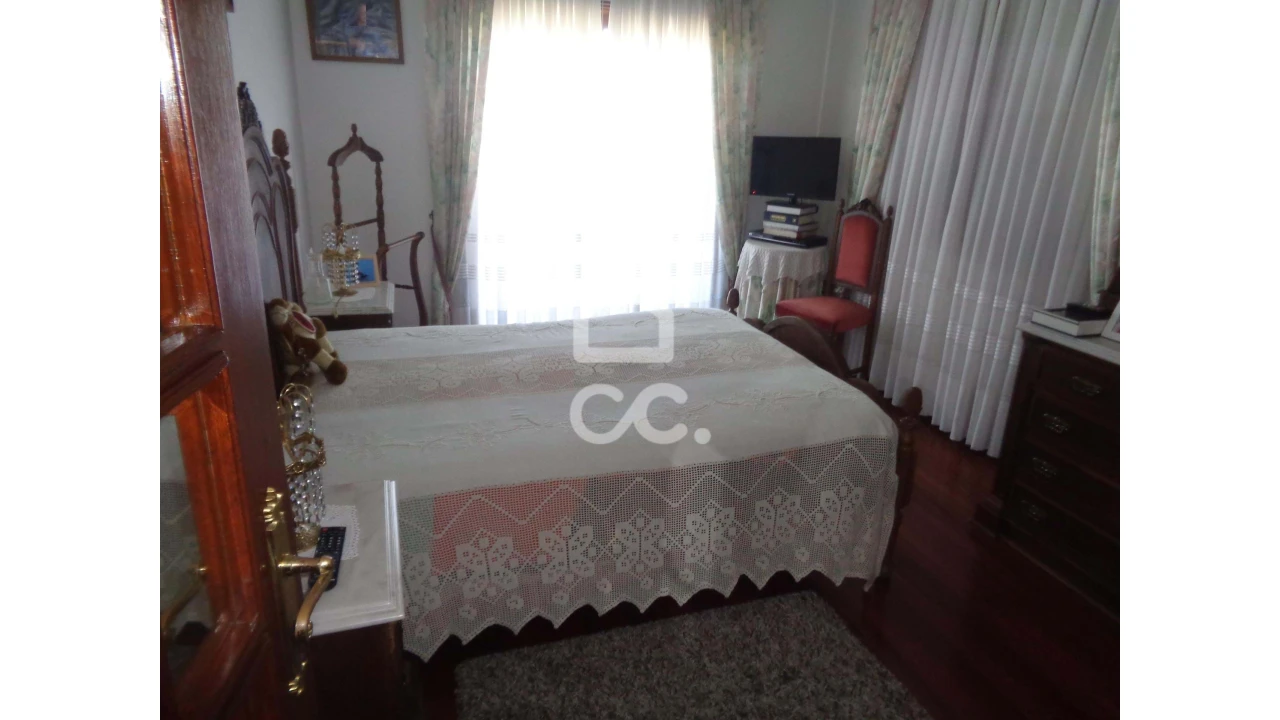 Moradia T4 para Venda em Figueiras e Covas Foto 11