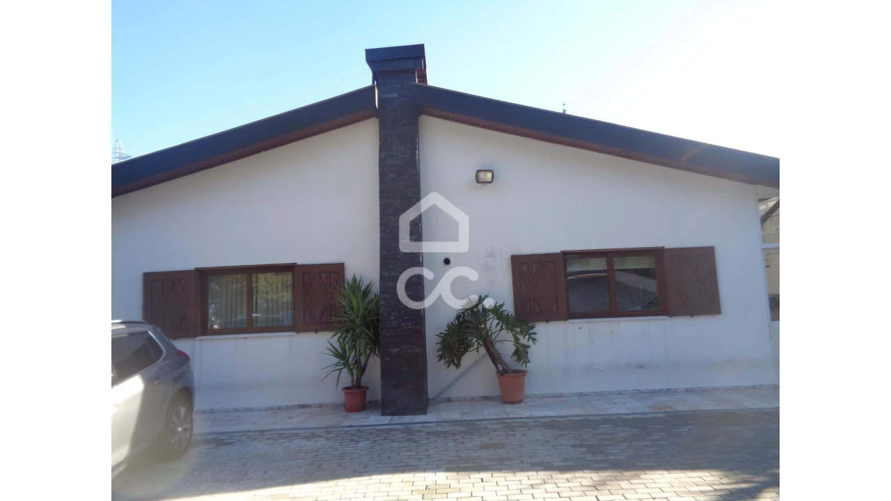 Moradia T4 para Venda em Figueiras e Covas Foto 5