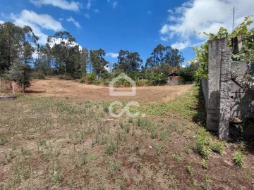 Terreno para Venda em Guilhufe e Urrô
