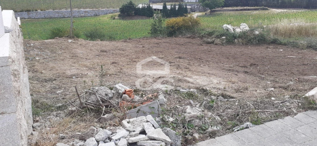 Terreno para Venda em Paredes Foto 4