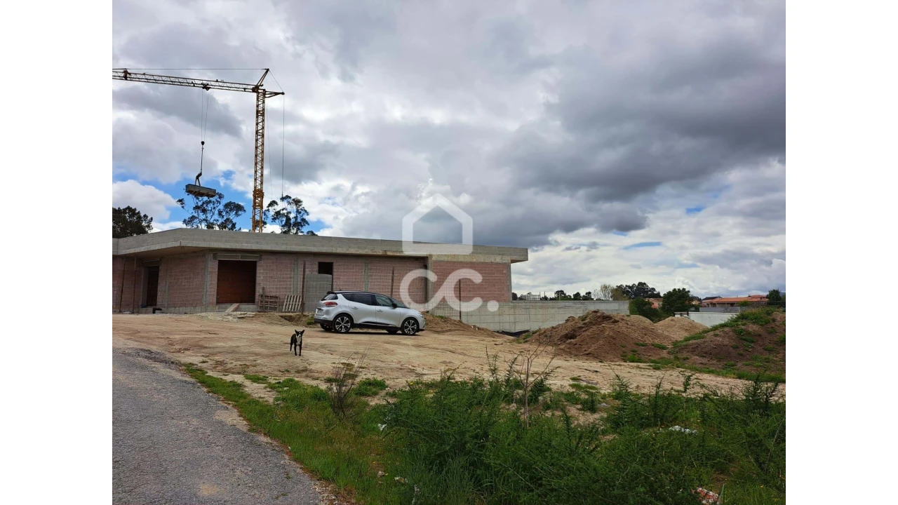 Terreno para Venda em Lodares Foto 7