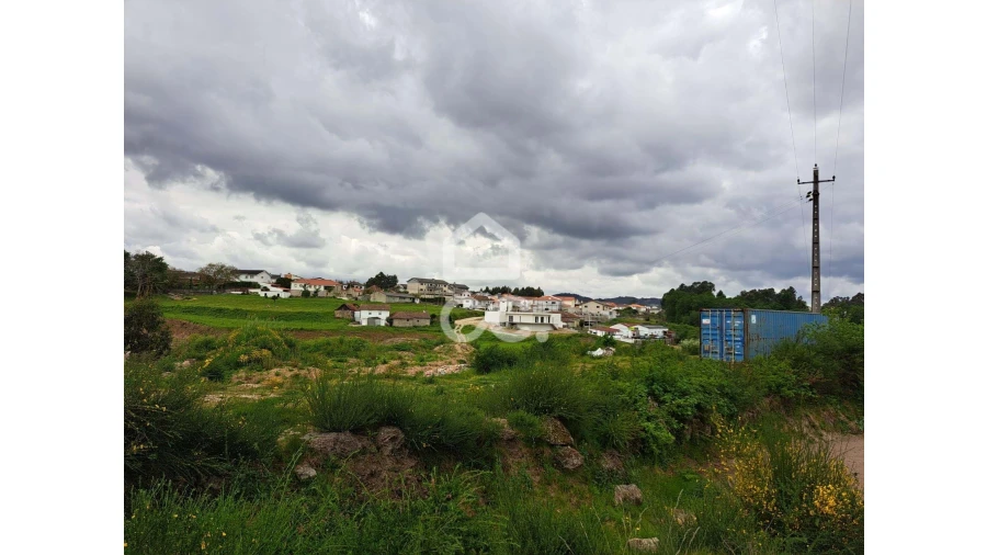 Terreno para Venda em Lodares Foto 6