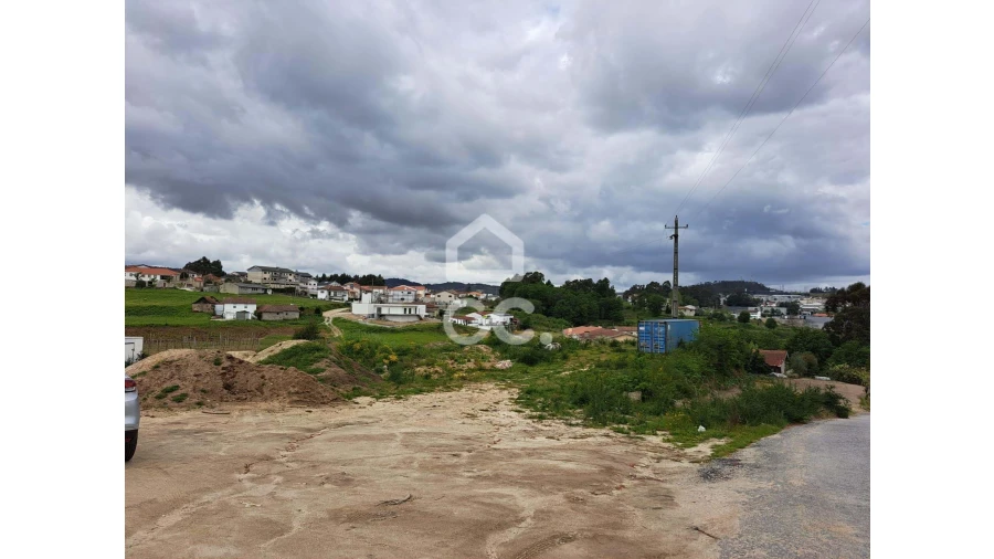Terreno para Venda em Lodares Foto 8
