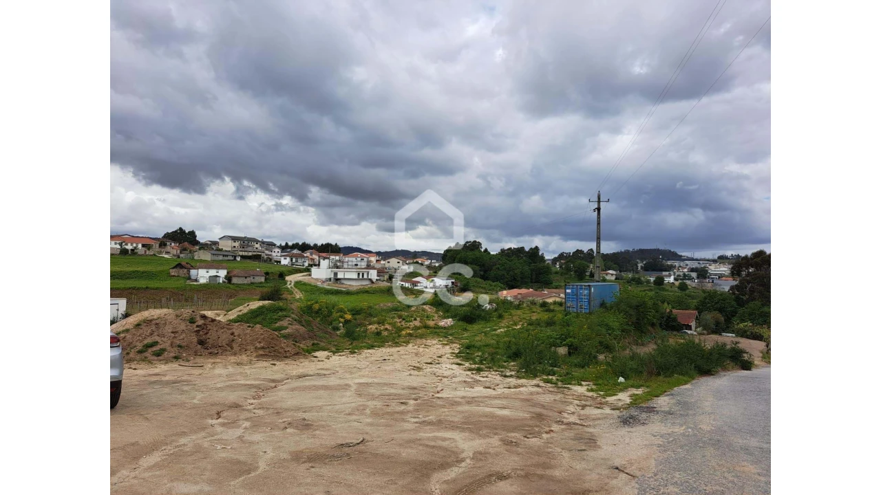 Terreno para Venda em Lodares Foto 8