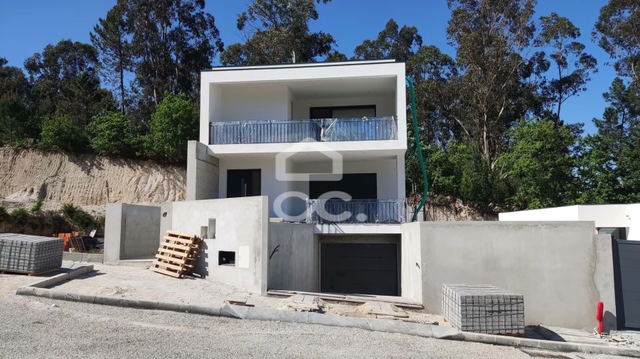 Moradia T3 para Venda em Macieira Foto 1