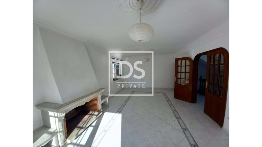 Moradia T3 para Venda em Charneca de Caparica e Sobreda Foto 7