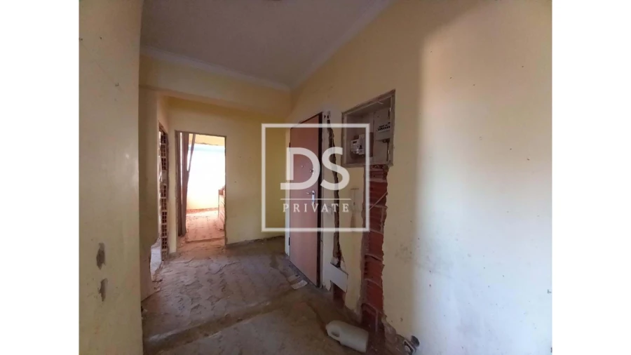 Apartamento T4 para Venda em Laranjeiro e Feijó Foto 5