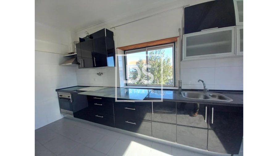 Apartamento T2 para Venda em Laranjeiro e Feijó Foto 10