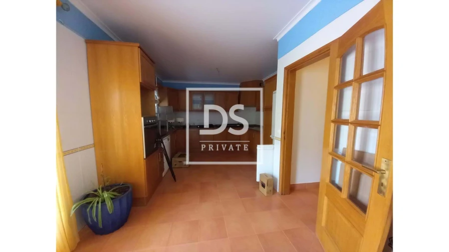 Moradia T5 para Venda em Carregado e Cadafais Foto 11