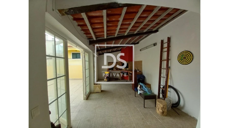 Moradia T5 para Venda em Carregado e Cadafais Foto 25