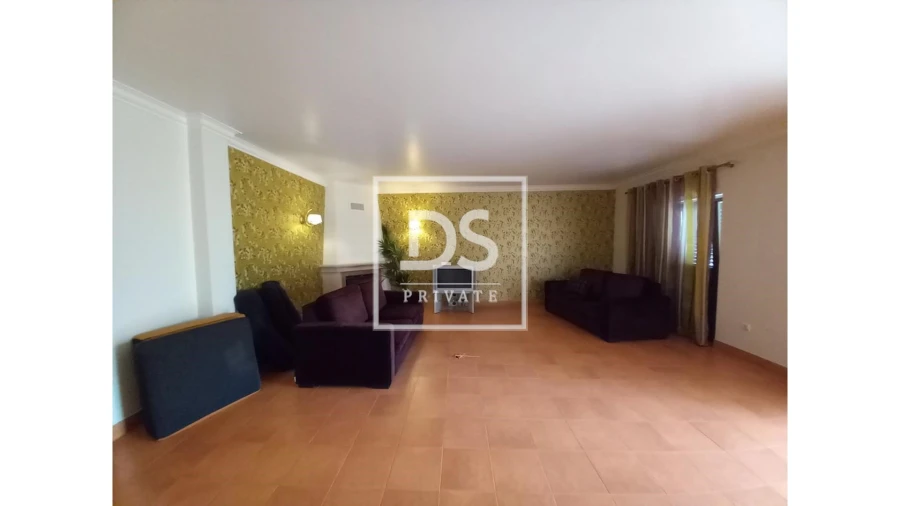 Moradia T5 para Venda em Carregado e Cadafais Foto 10