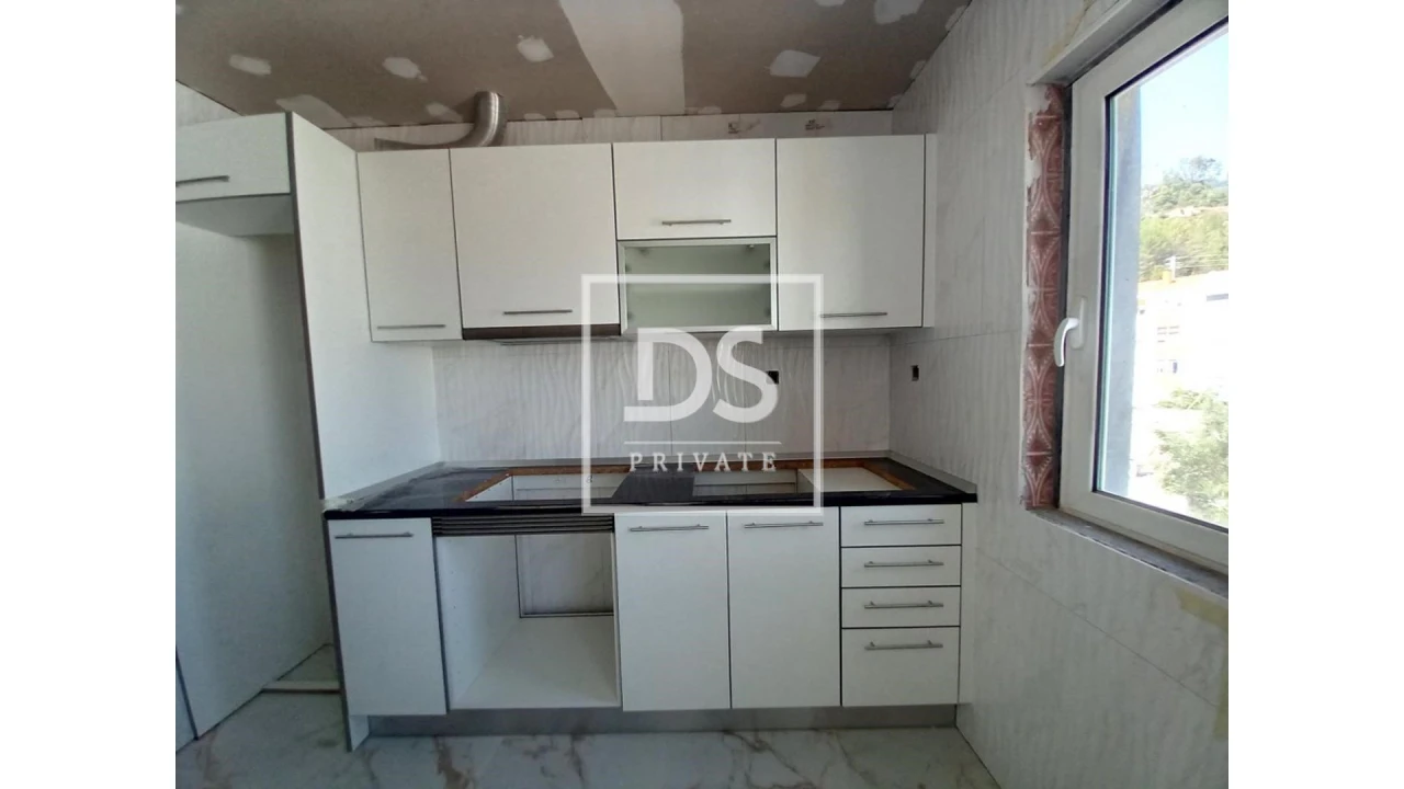 Apartamento T2 para Venda em Castanheira do Ribatejo e Cachoeiras Foto 5