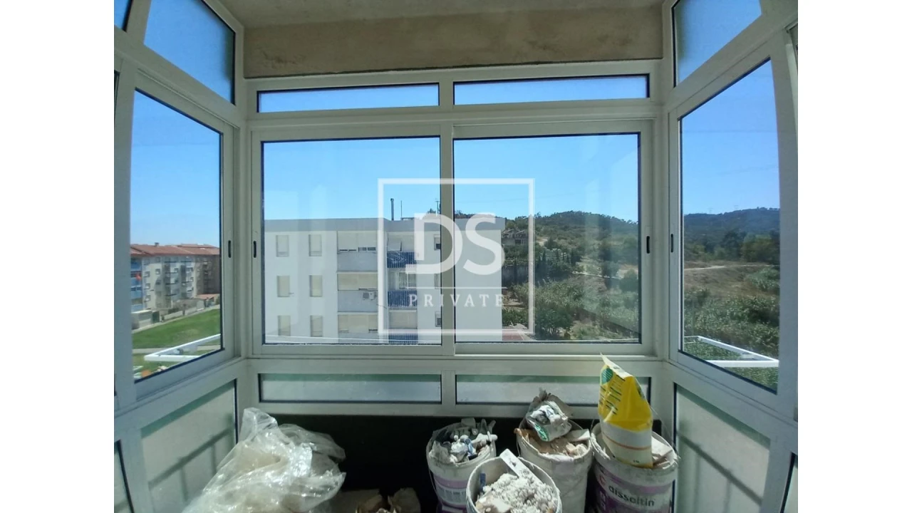 Apartamento T2 para Venda em Castanheira do Ribatejo e Cachoeiras Foto 9