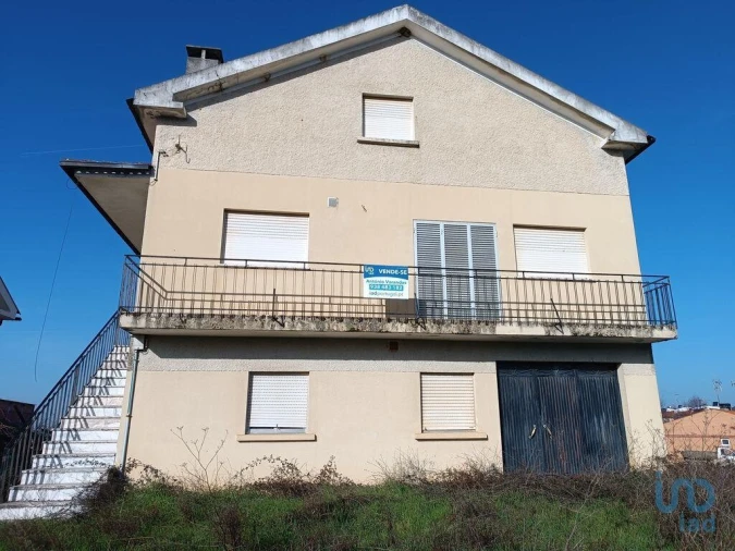 Moradia T5 para Venda em Vimioso Foto 2