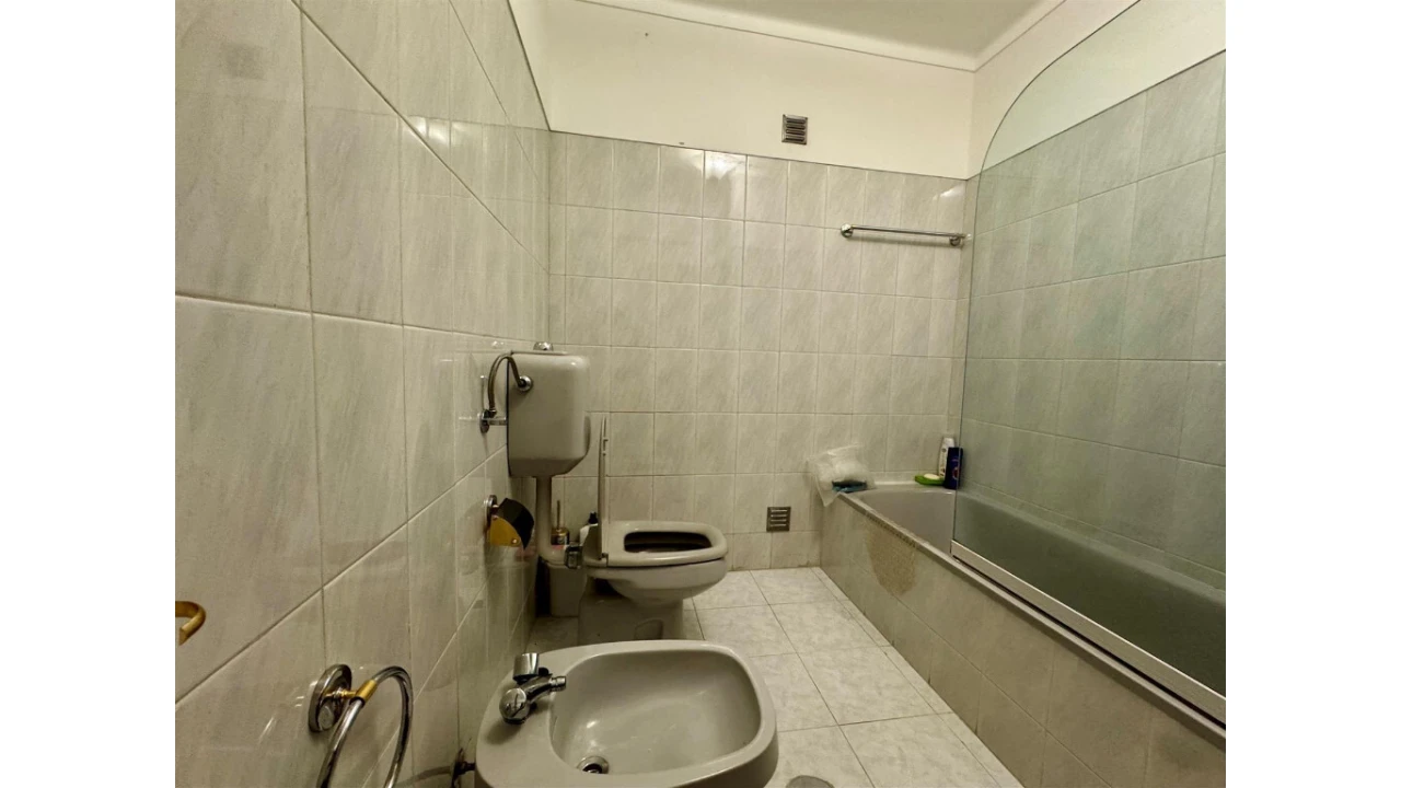 Apartamento T5 para Venda em Eiras e São Paulo de Frades Foto 4