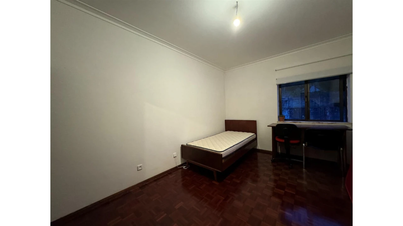 Apartamento T5 para Venda em Eiras e São Paulo de Frades Foto 9