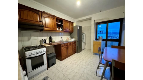 Apartamento T5 para Venda em Eiras e São Paulo de Frades