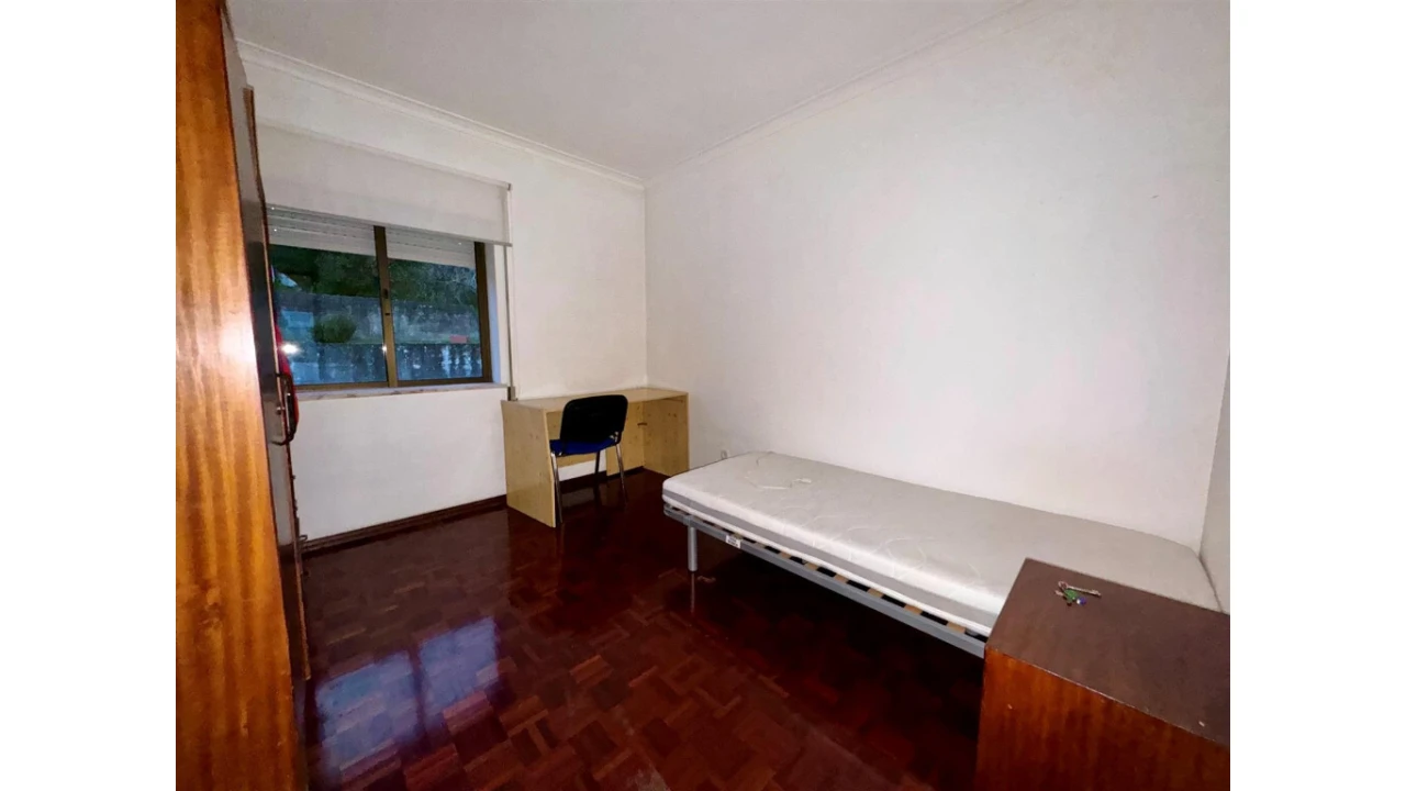 Apartamento T5 para Venda em Eiras e São Paulo de Frades Foto 7