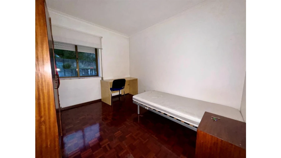 Apartamento T5 para Venda em Eiras e São Paulo de Frades Foto 7