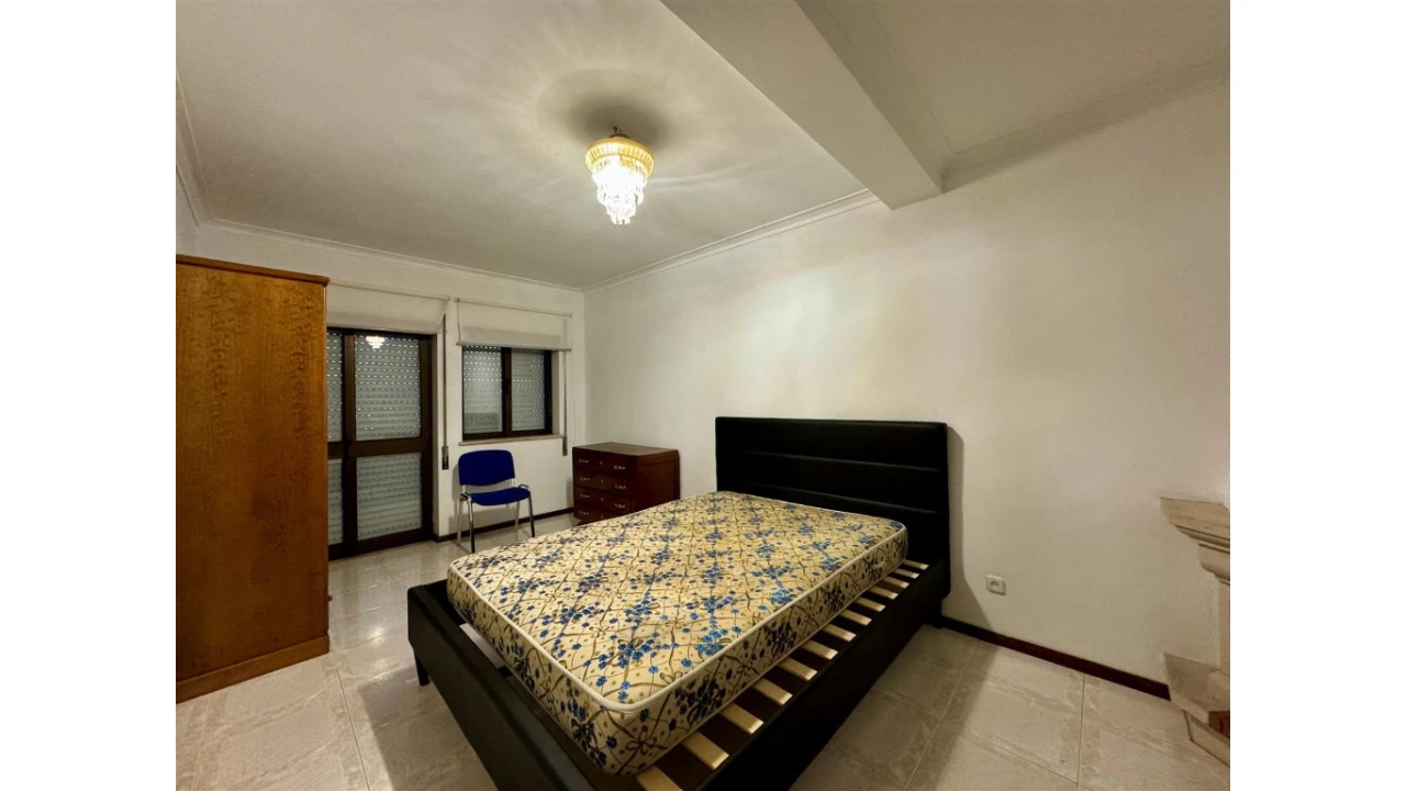 Apartamento T5 para Venda em Eiras e São Paulo de Frades Foto 3