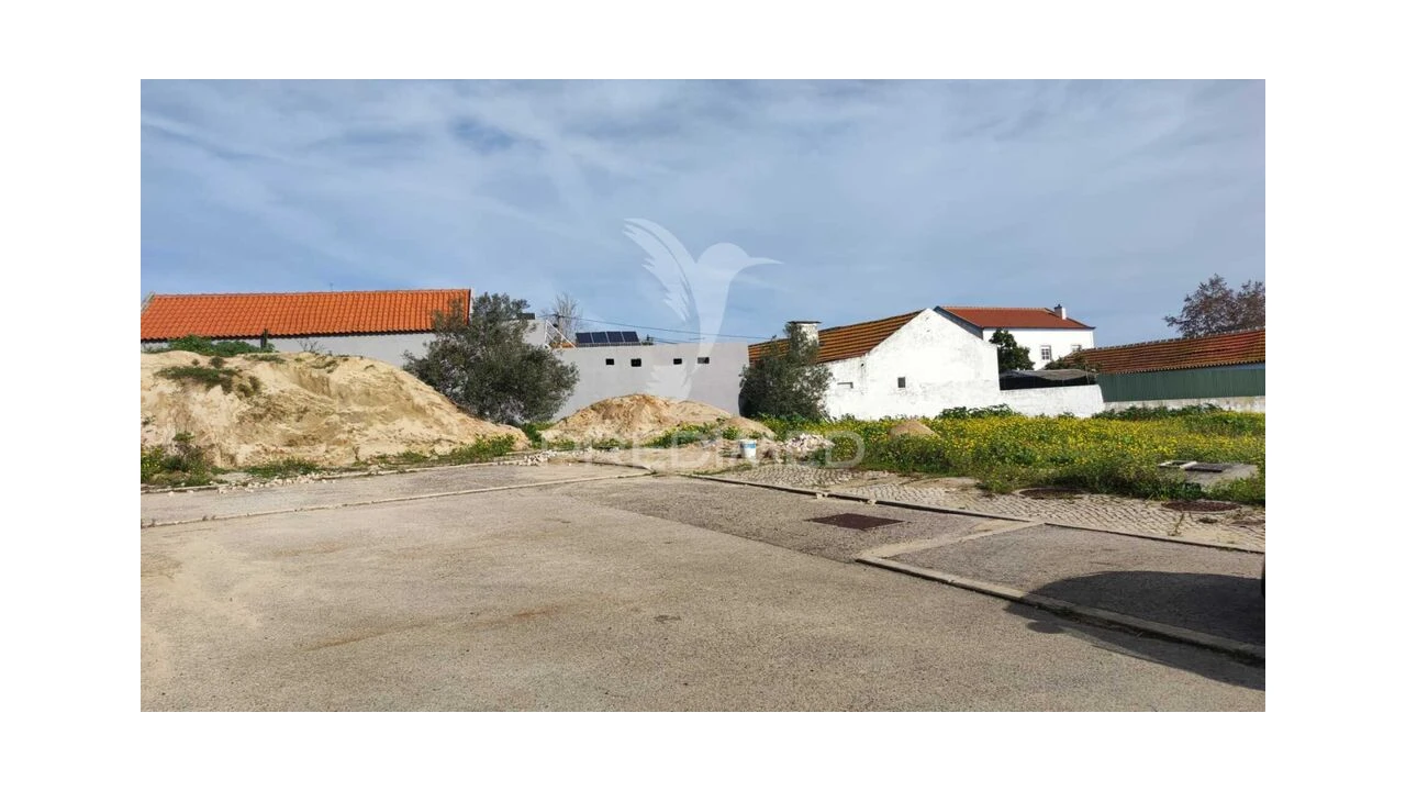 Terreno para Venda em Atalaia e Alto Estanqueiro-Jardia Foto 9