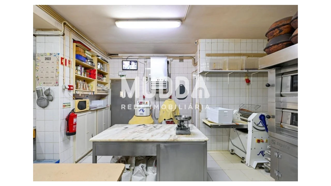 Loja para Trespasse em Cidade da Maia Foto 6