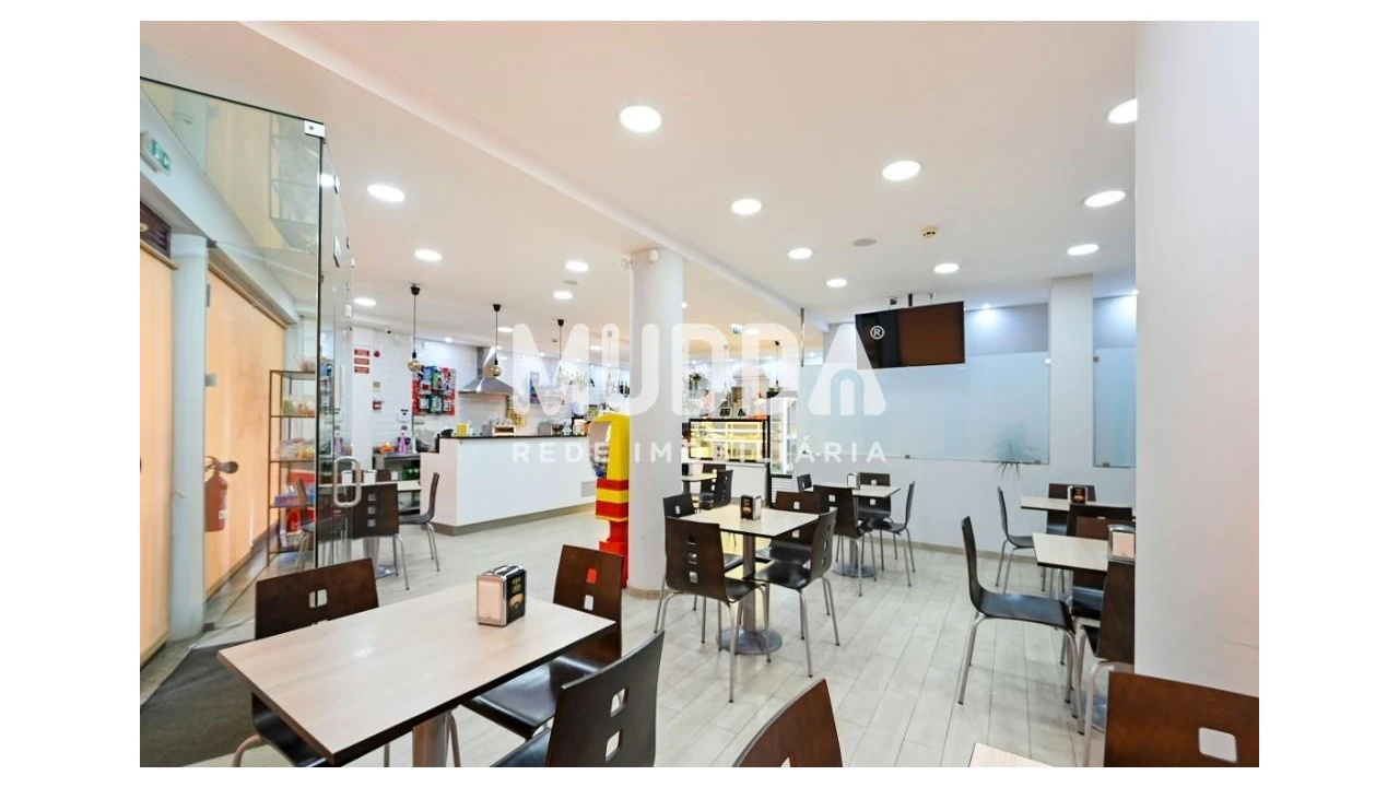 Loja para Trespasse em Cidade da Maia Foto 1