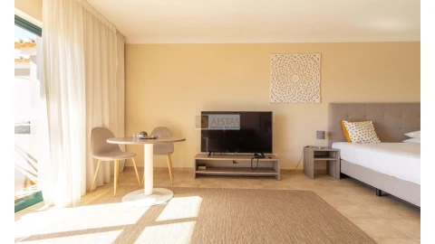 Apartamento para Venda em Lagoa e Carvoeiro