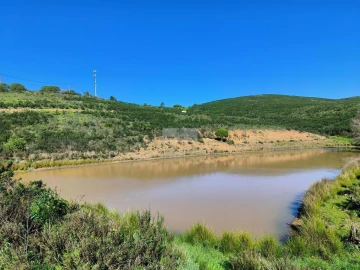 Terreno para Venda em Lagos (São Sebastião e Santa Maria)