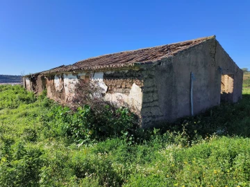 Terreno para Venda em Lagos (São Sebastião e Santa Maria)
