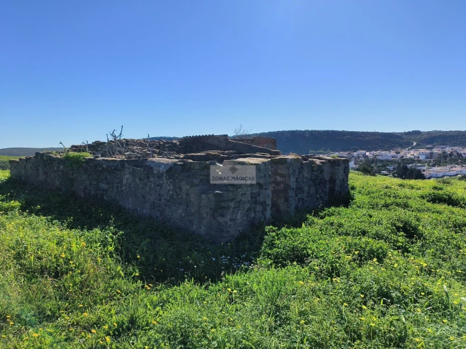 Terreno para Venda em Lagos (São Sebastião e Santa Maria) Foto 8