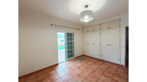 Moradia T4 para Venda em Sesimbra (Castelo)