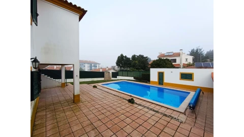 Moradia T4 para Venda em Sesimbra (Castelo)
