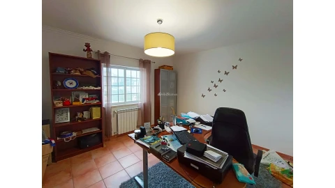 Moradia T4 para Venda em Sesimbra (Castelo)