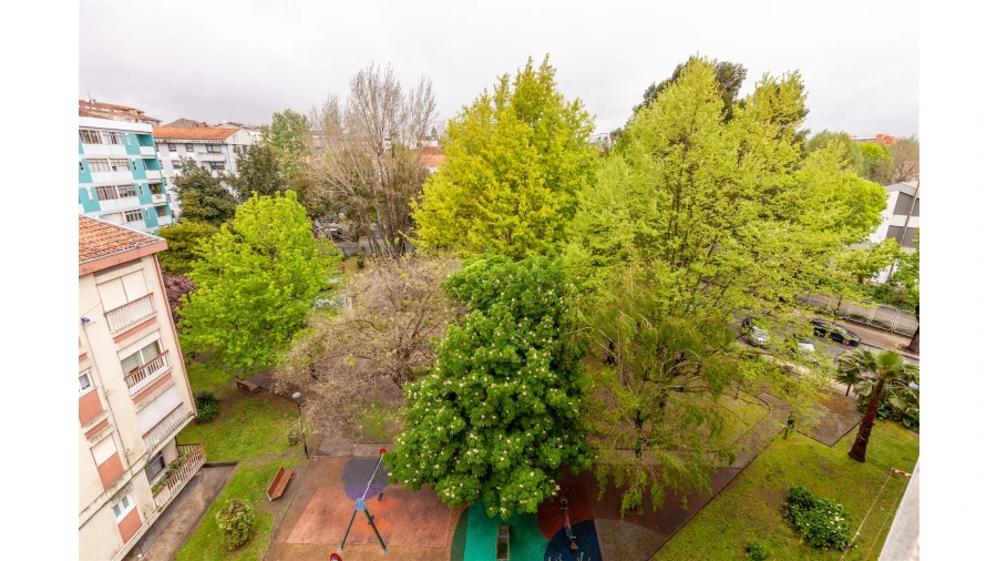 Apartamento T2 para Arrendamento férias em Braga (Maximinos, Sé e Cividade) Foto 5