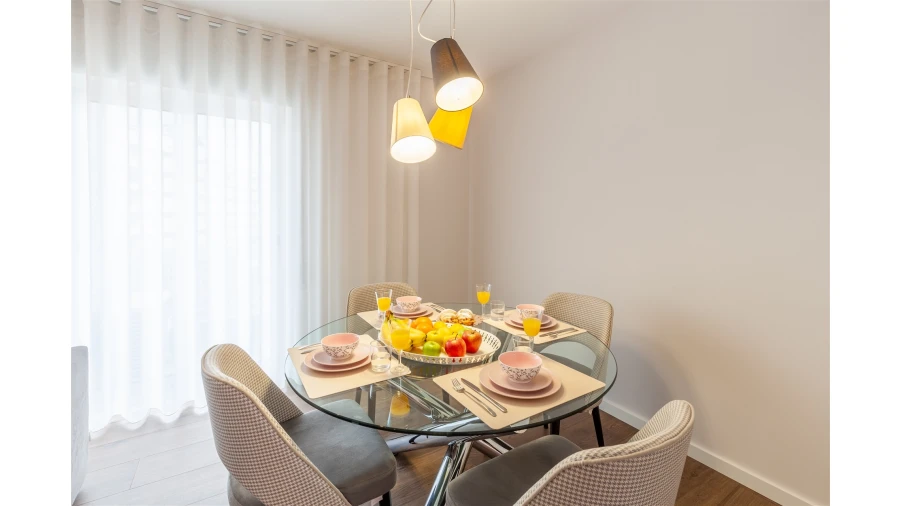 Apartamento T2 para Arrendamento férias em Braga (Maximinos, Sé e Cividade) Foto 22