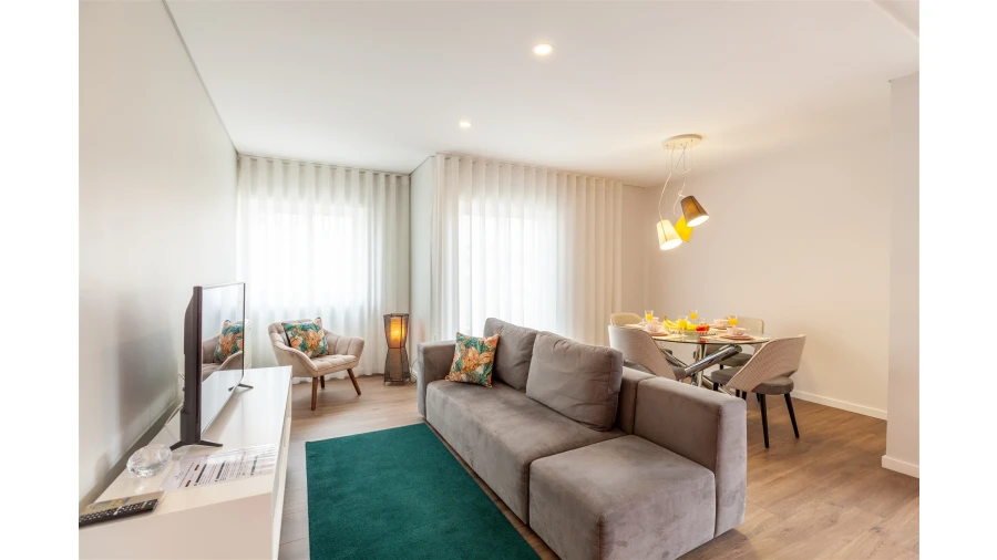 Apartamento T2 para Arrendamento férias em Braga (Maximinos, Sé e Cividade) Foto 21