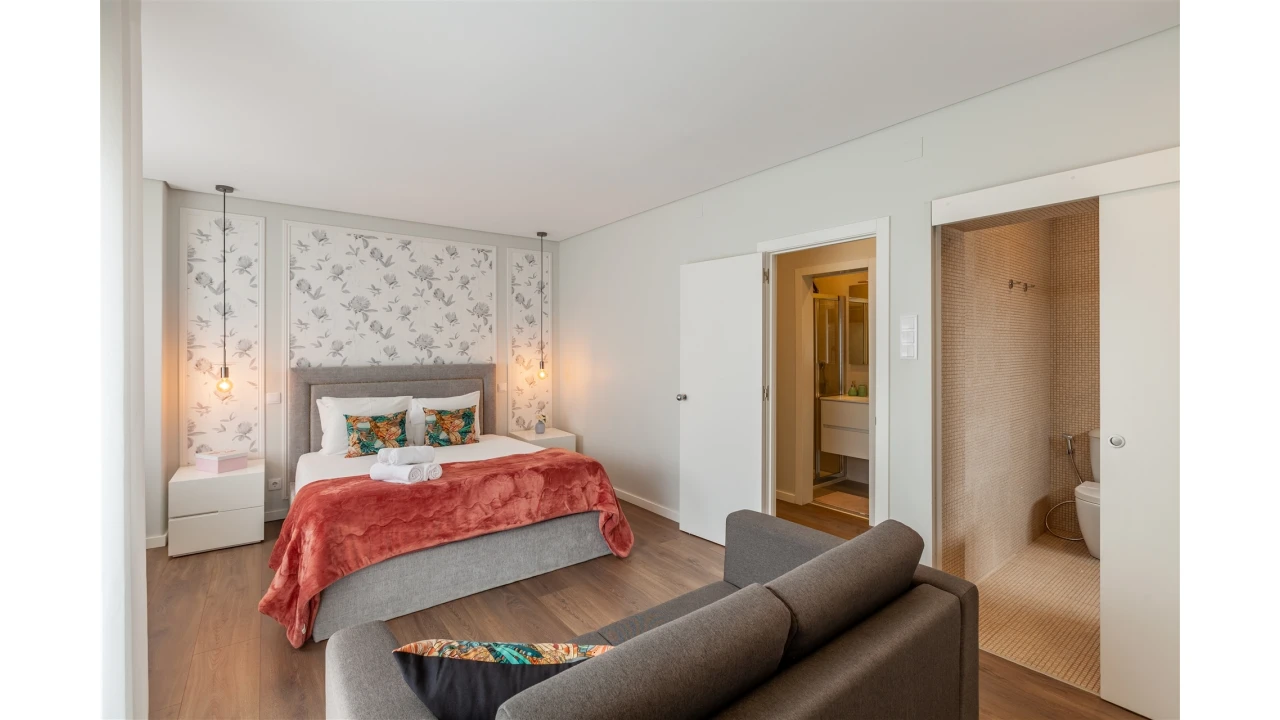 Apartamento T2 para Arrendamento férias em Braga (Maximinos, Sé e Cividade) Foto 11