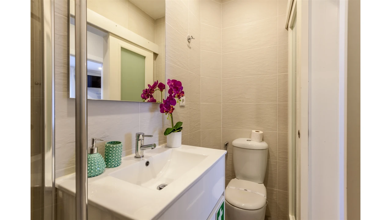 Apartamento T2 para Arrendamento férias em Braga (Maximinos, Sé e Cividade) Foto 33