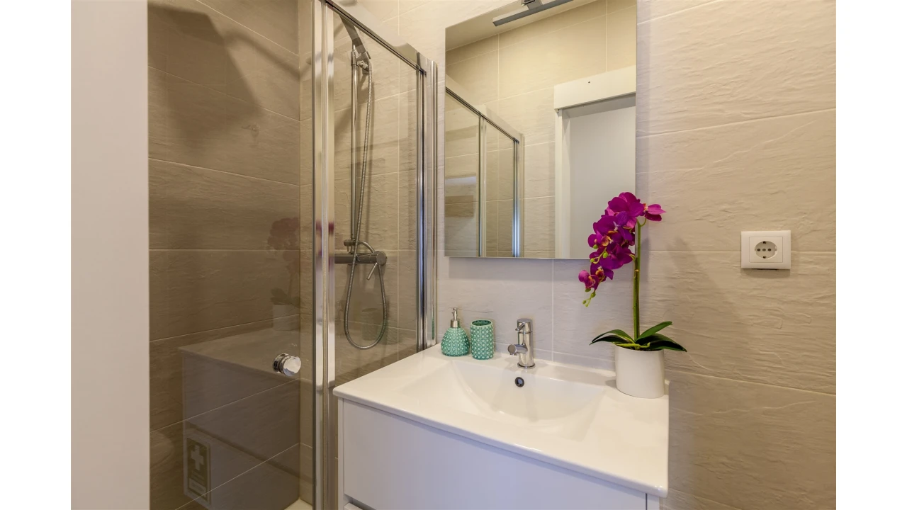 Apartamento T2 para Arrendamento férias em Braga (Maximinos, Sé e Cividade) Foto 34