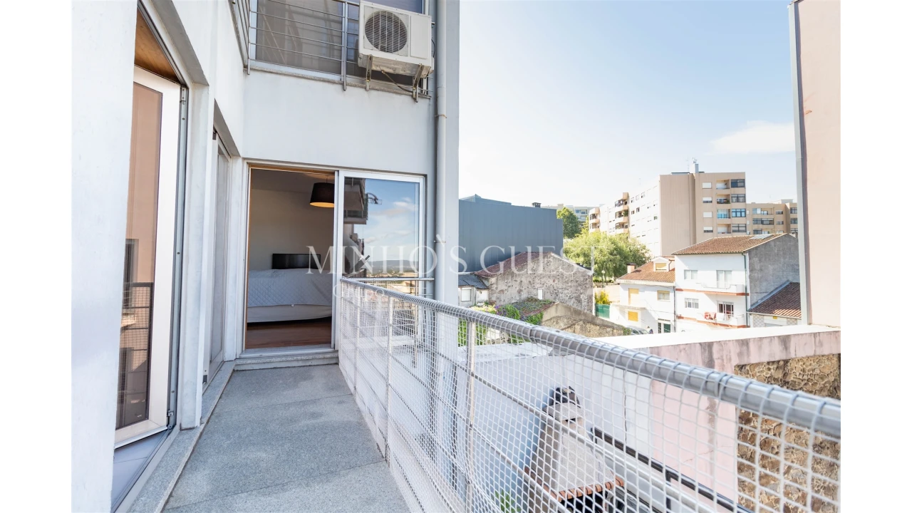 Apartamento T2 para Arrendamento férias em Braga (Maximinos, Sé e Cividade) Foto 24