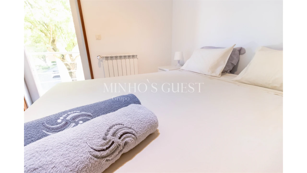 Apartamento T2 para Arrendamento férias em Braga (Maximinos, Sé e Cividade) Foto 13