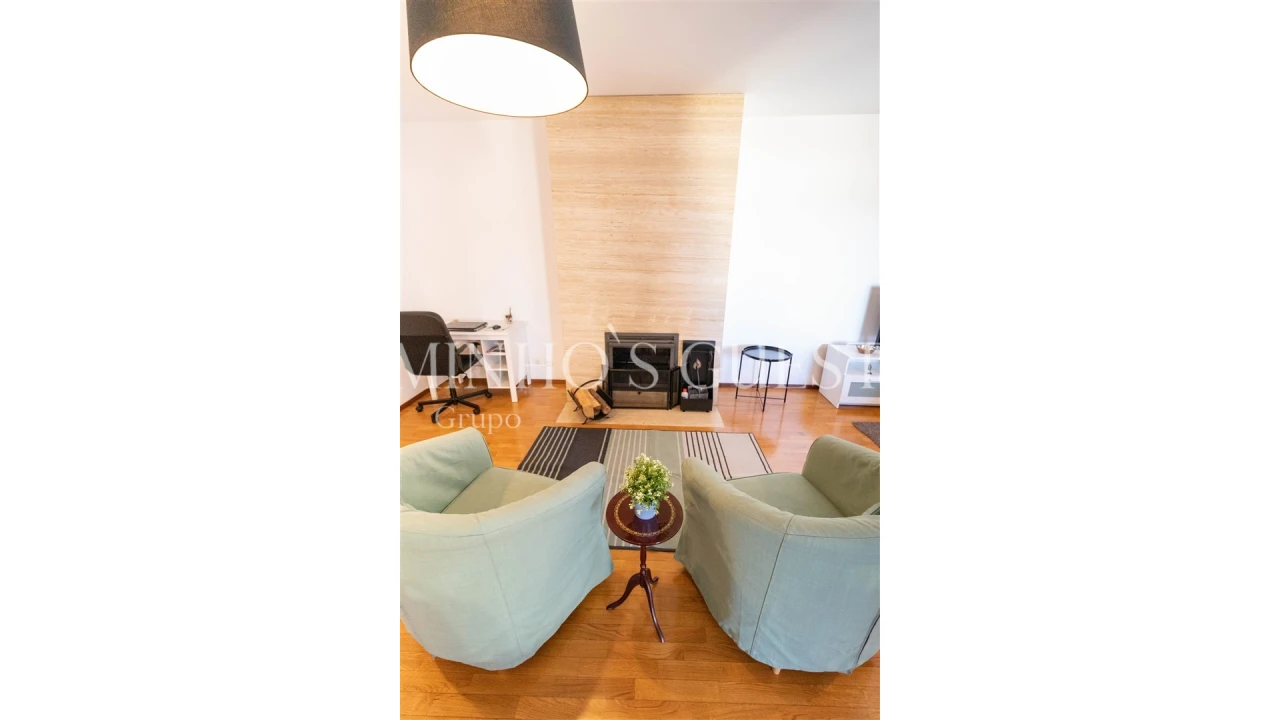 Apartamento T2 para Arrendamento férias em Braga (Maximinos, Sé e Cividade) Foto 22