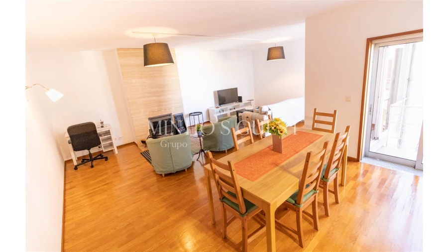 Apartamento T2 para Arrendamento férias em Braga (Maximinos, Sé e Cividade) Foto 15