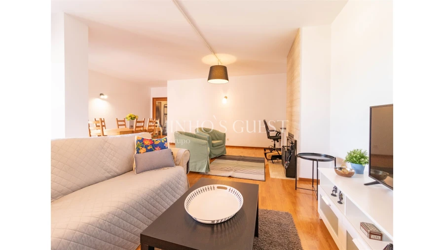 Apartamento T2 para Arrendamento férias em Braga (Maximinos, Sé e Cividade) Foto 19