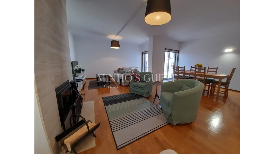 Apartamento T2 para Arrendamento férias em Braga (Maximinos, Sé e Cividade) Foto 23