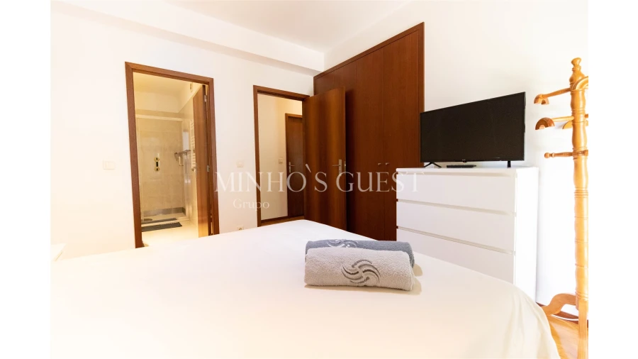 Apartamento T2 para Arrendamento férias em Braga (Maximinos, Sé e Cividade) Foto 14