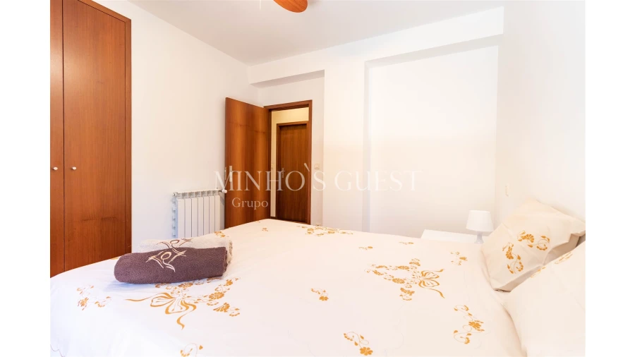 Apartamento T2 para Arrendamento férias em Braga (Maximinos, Sé e Cividade) Foto 11