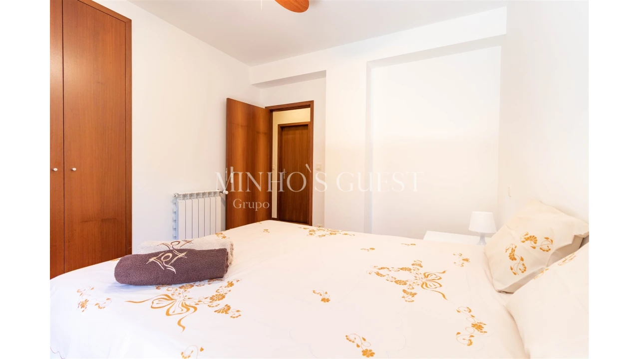 Apartamento T2 para Arrendamento férias em Braga (Maximinos, Sé e Cividade) Foto 11