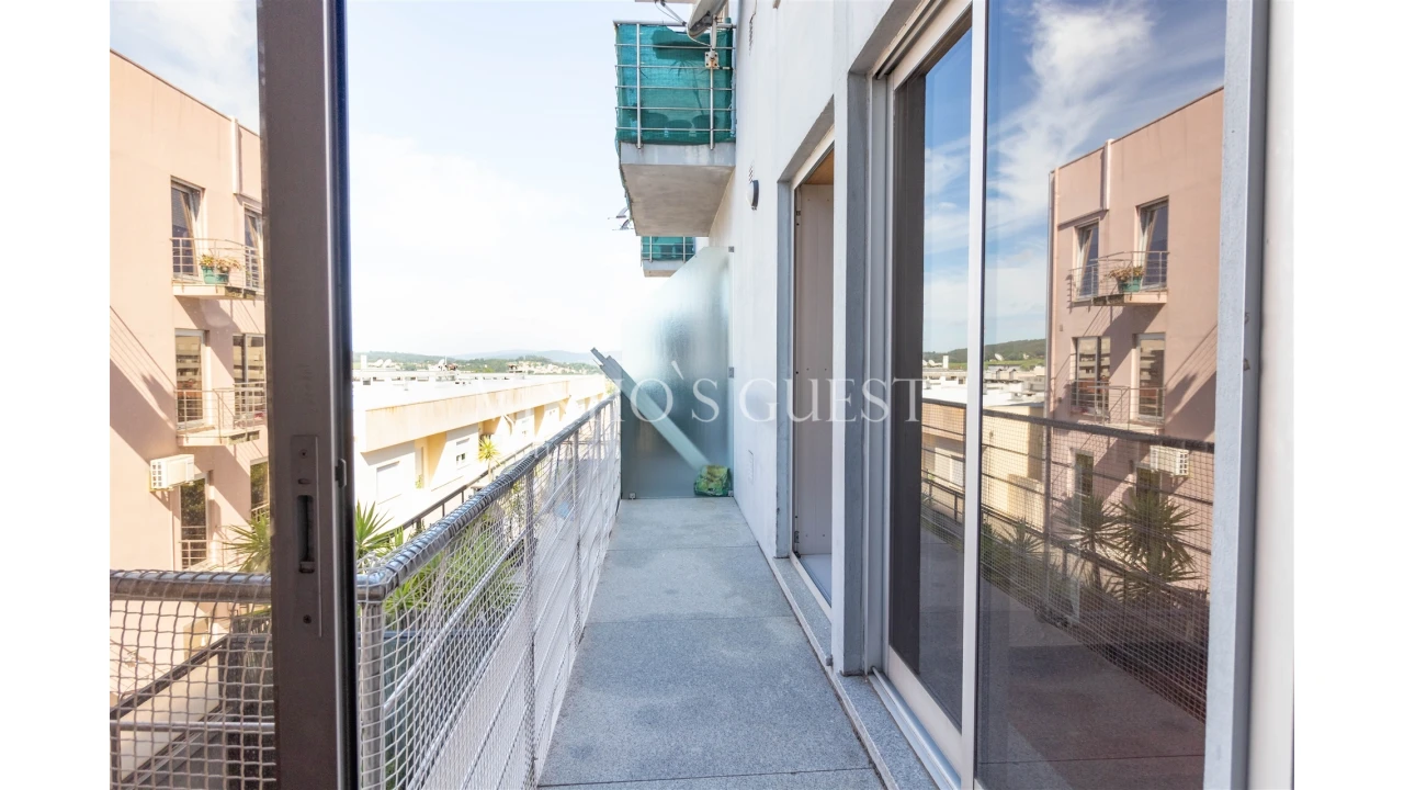 Apartamento T2 para Arrendamento férias em Braga (Maximinos, Sé e Cividade) Foto 25